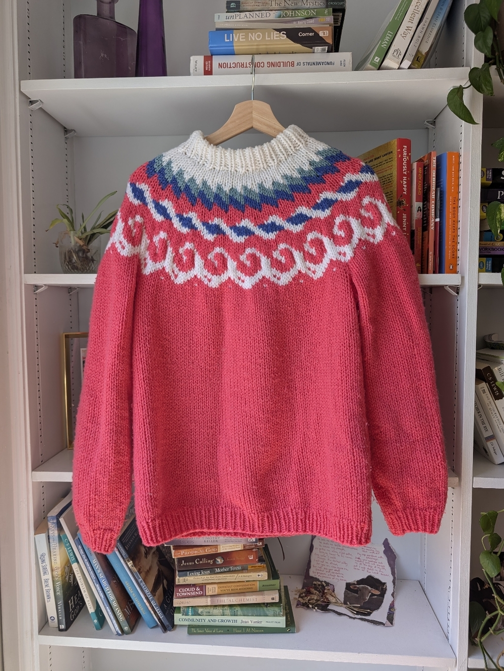 Vintage Handmade Knit Sweater Icelandic Pattern Pink Size Medium Cozy Fair Isle - Picture 5 of 7